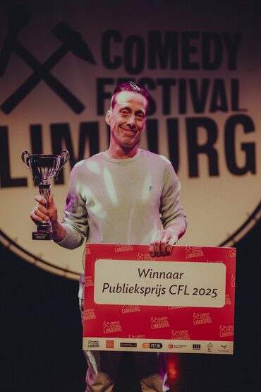 Comedy Festival Limburg Finale PLT Heerlen 15 3 2025 Sharik Derksen geen logo_MCS6160