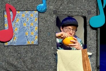 Jeugdtheater voorstelling PLUUSJ