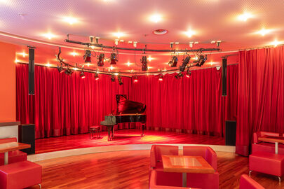 DSM theater cafe toneel 1