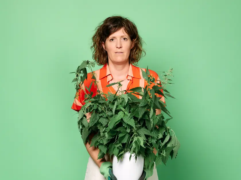 Janneke de Bijl_Pluk eventueel de dag c Anne van Zantwijk_liggend