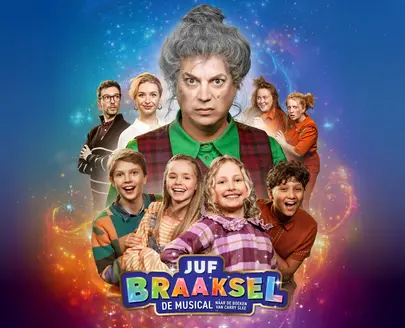 Promobeeld Juf Braaksel De Musical liggend fotograaf Willem van Walderveen