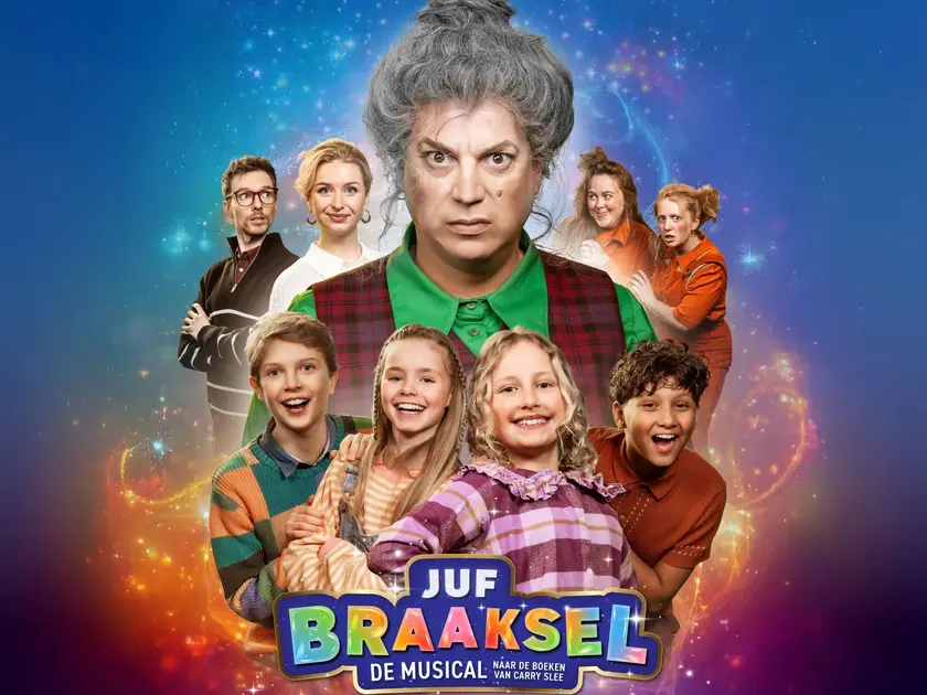 Promobeeld Juf Braaksel De Musical liggend fotograaf Willem van Walderveen