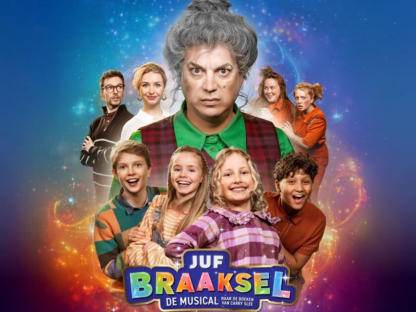 Promobeeld Juf Braaksel De Musical liggend fotograaf Willem van Walderveen