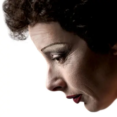 Posterbeeld van de musical Piaf