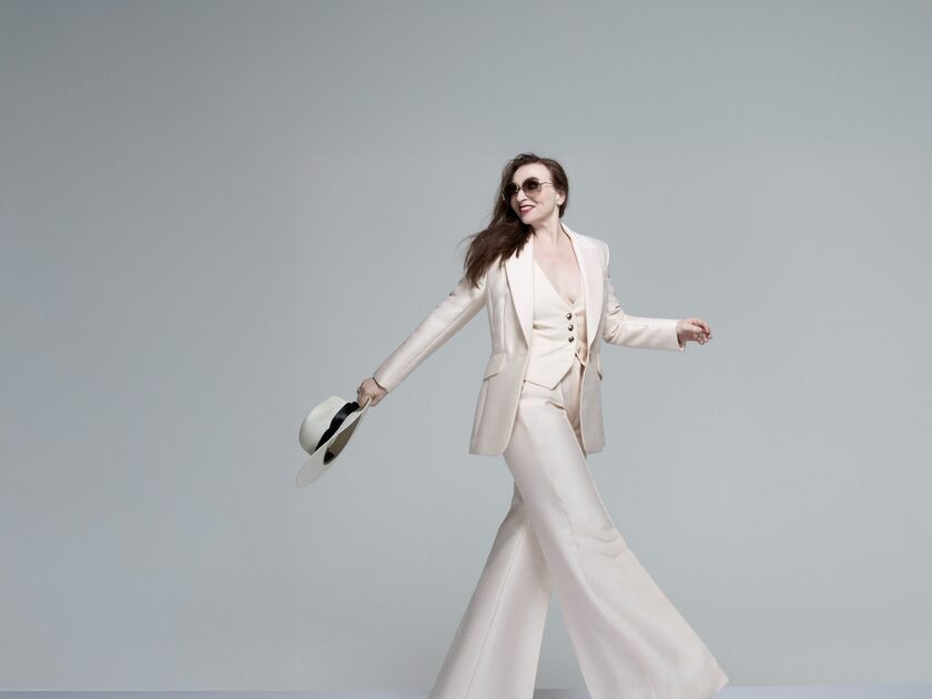 Foto gemaakt van Judith Owen voor het nieuwe album 'Suit Youself'