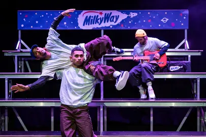 3_HR_Milky Way_Maas theater en dans_©Bart Grietens
