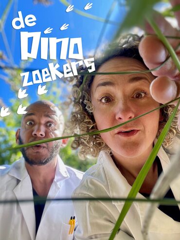 Desiree van Haaren Achref Adhadhi De dinozoekers Triceratops met tekst