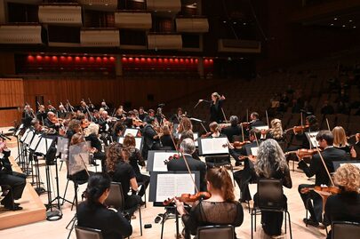 LPO RFH 011221 0731 Principal Guest Conductor Karina Canellakis and London Philharmonic Orchestra c Mark Allan