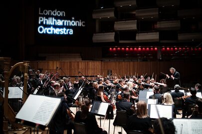 185 colour hi res LPO with Conductor Emeritus Vladimir Jurowski 27 April 2019 c Benjamin Ealovega