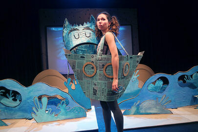 Theater Stof Het kleurenmonster Illustratie © Anna Llenas Foto © Patrick Wagenaar 02