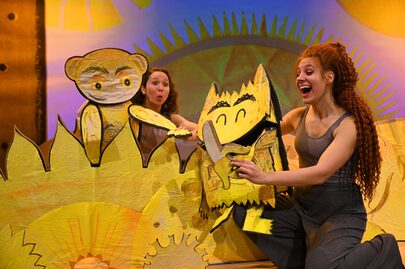 Theater Stof Het kleurenmonster Illustratie © Anna Llenas Foto © Patrick Wagenaar 10