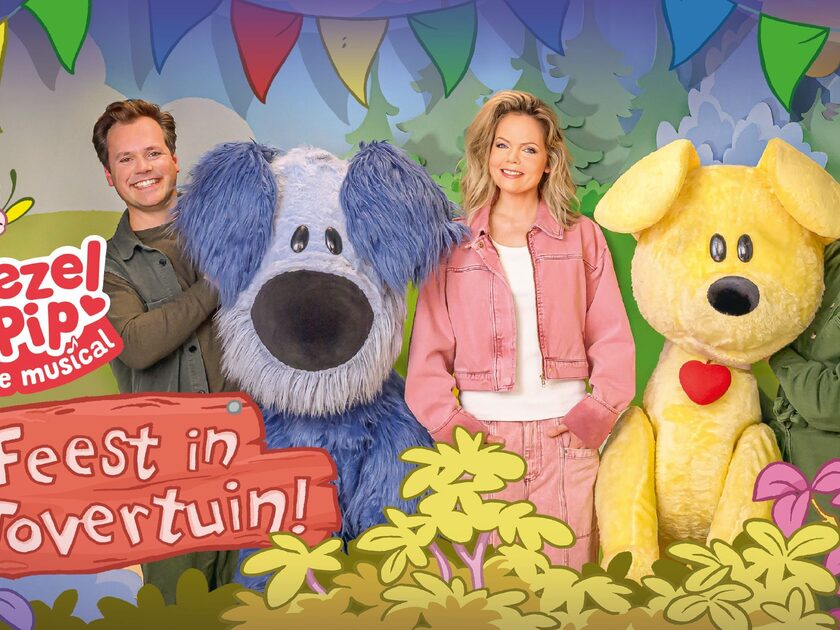 Promobeeld Woezel Pip feest in de tovertuin liggend