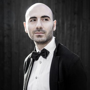 Armen Nazarian